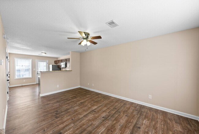 Photo - 395 McGee Ct