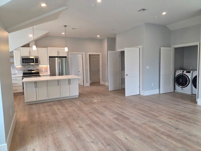Building Photo - New Constriction, No Brokers Fee, No Security Deposit, In-Unit Washer and Dryer, Central Heat/AC ...