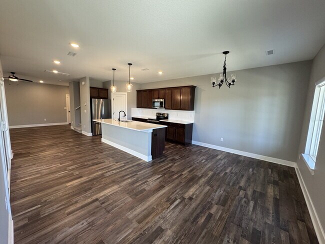 Photo - 107 S Shay Rd