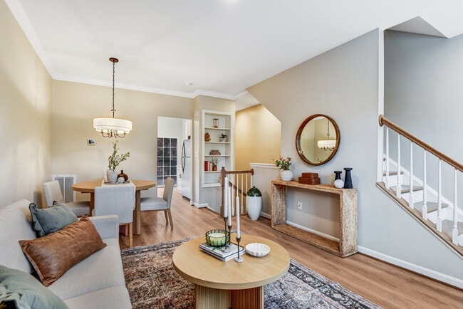 Building Photo - 12527 Heykens Ln