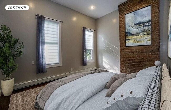 Photo - 712 Chauncey St