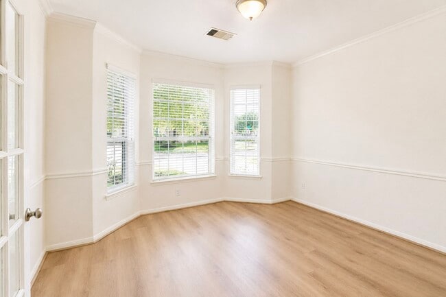 Photo - 3303 Belmont River Ln