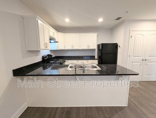 Photo - 313 N Navy Blvd Unit 1C