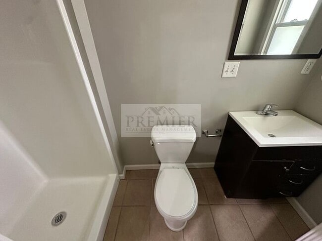 Photo - 4621 Terrace St