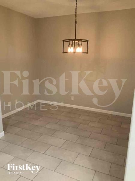 Photo - 19731 W Jackson St