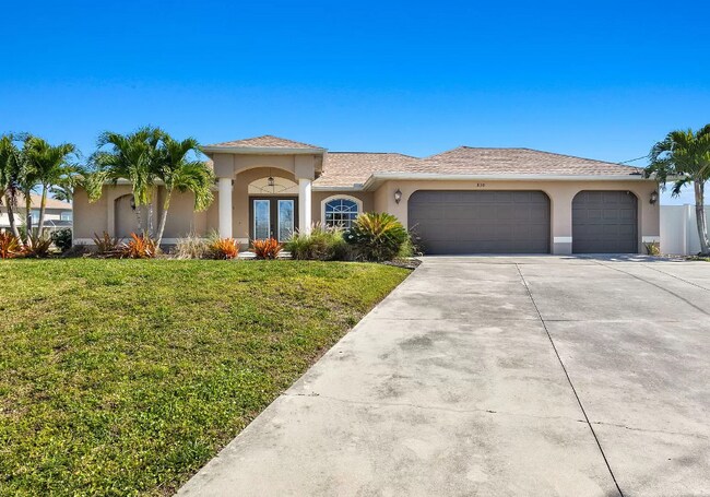 Photo - 830 SW 36th Ter