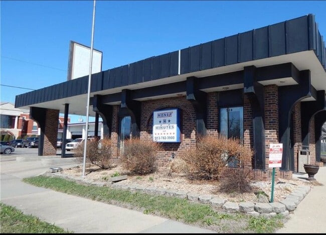 Photo - 218 S Kansas Ave
