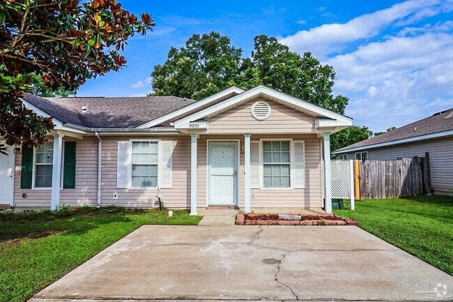 Building Photo - 8033 Stonebrook Dr Rental