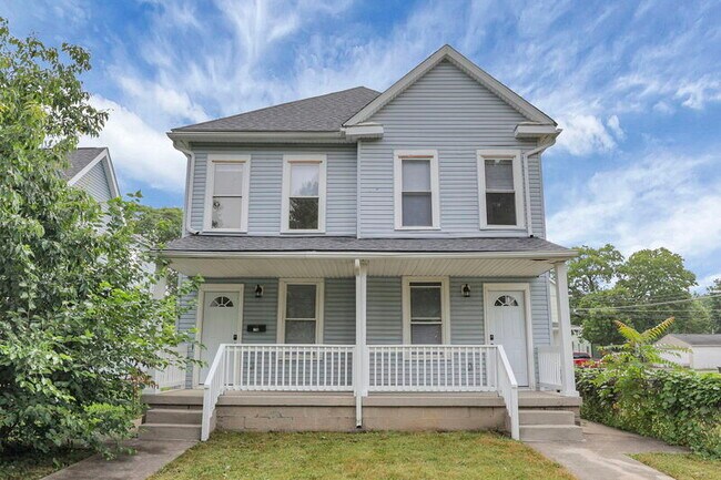 Photo - 216 W Park Ave