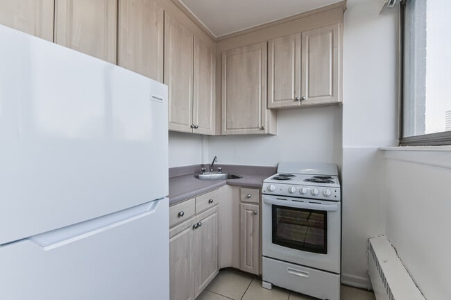 Photo - Skyliner Unit 00912