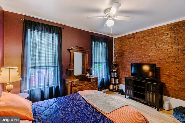 Photo - 620 S 3rd St Unit 2