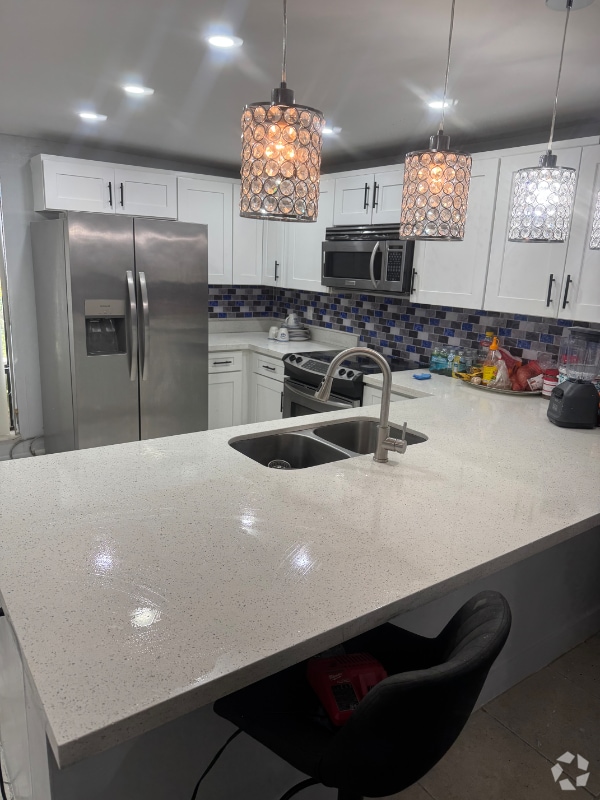 Building Photo - 11850 SW 13th Ct Rental