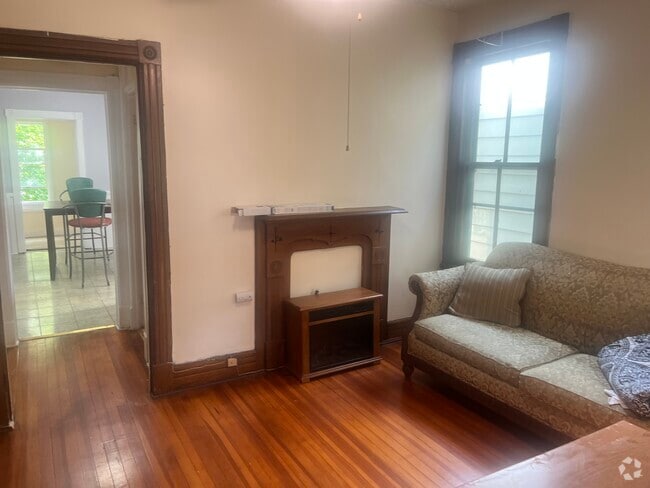 Building Photo - 426 Elk St Unit 2 Rental