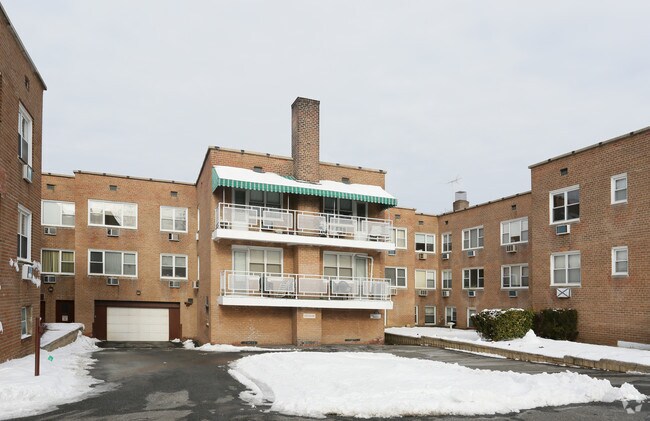 Photo - Hampshire House