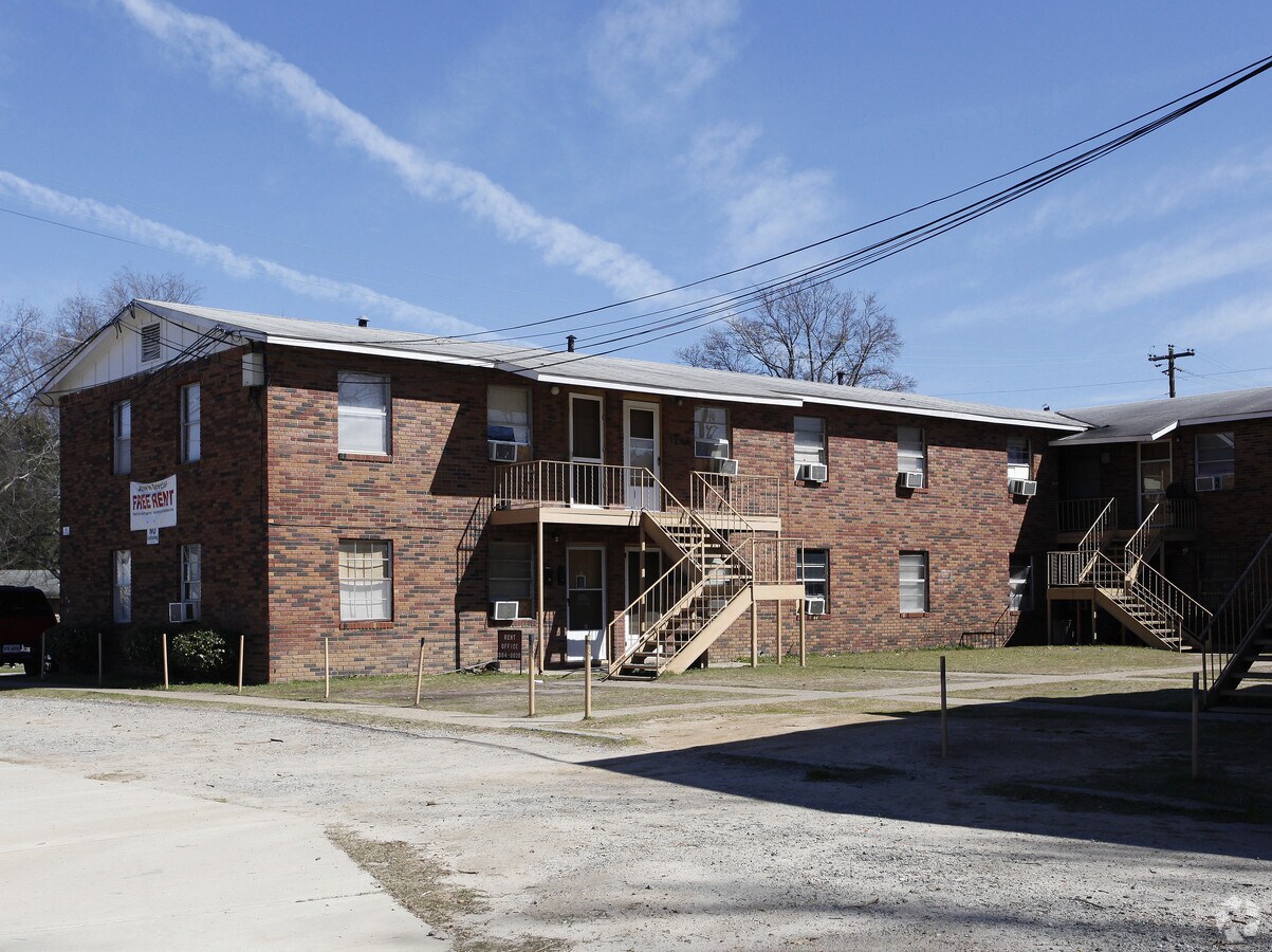 Photo - 636 6th Ave Apartments
