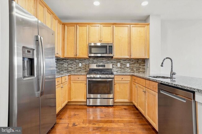 Photo - 121B Hagen Dr
