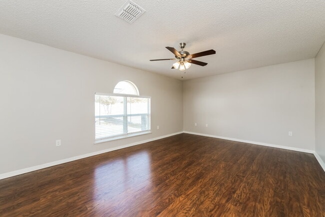 Photo - 4811 Petal Pawpaw Ln