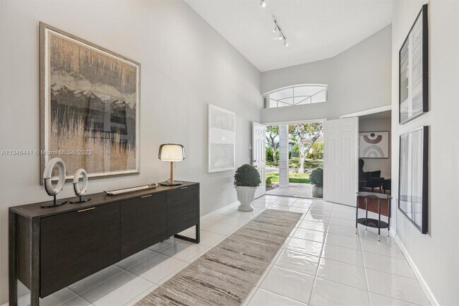 Photo - 2883 Oakbrook Dr