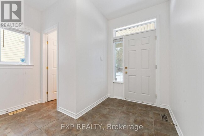 Photo - 119 Anfield Crescent