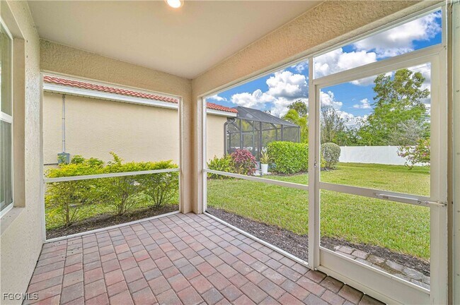 Photo - 3052 Royal Gardens Ave