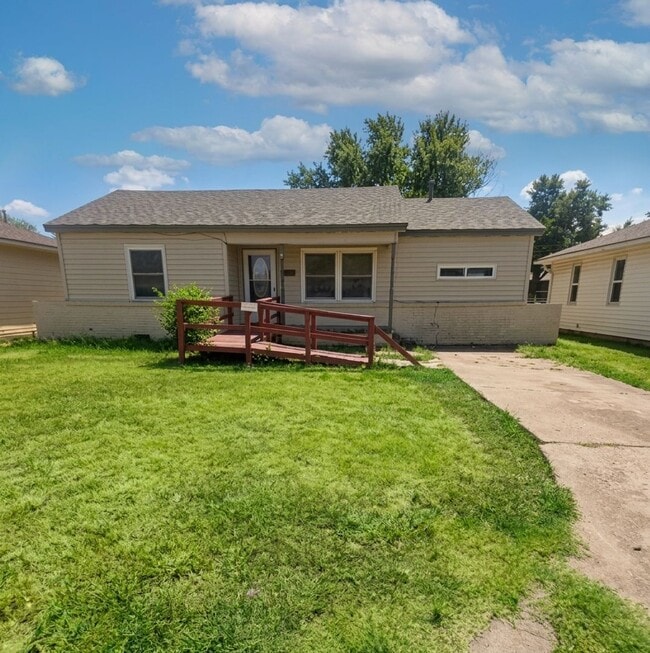1310 NW Bessie Ave