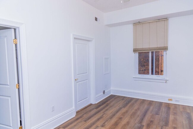 Photo - 6 N 6th St Unit #3E