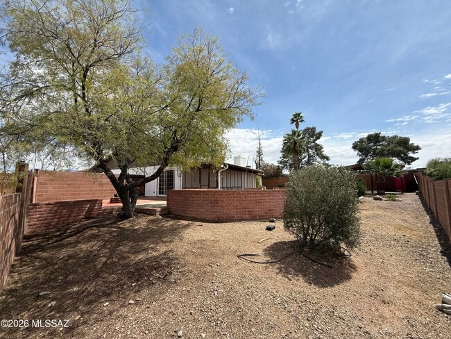 Photo - 625 N Brown Ave