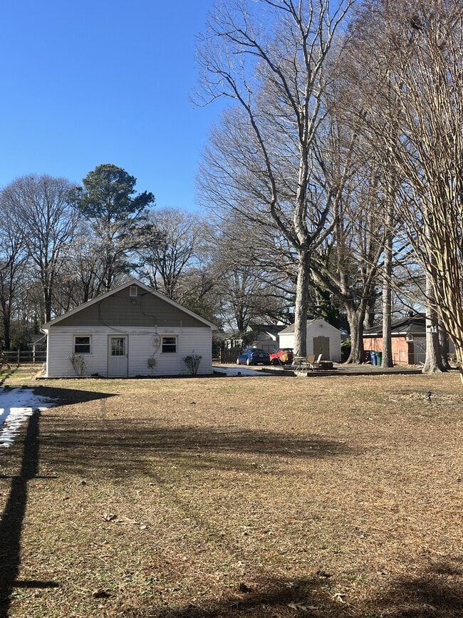 Photo - 710 Forrest Dr