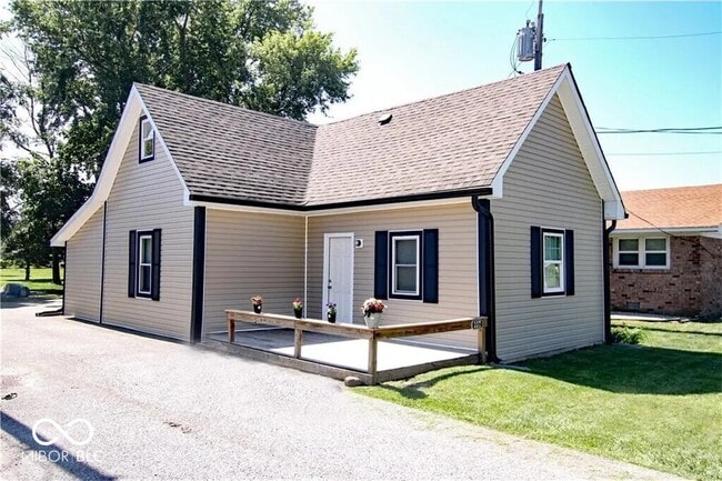 Building Photo - 337 S Green St