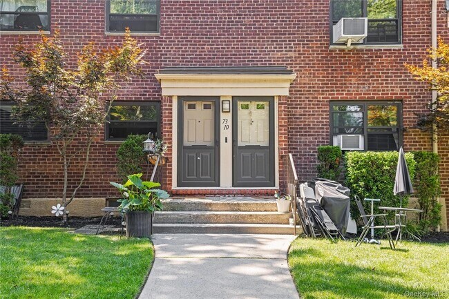 Photo - 73-10 Springfield Blvd