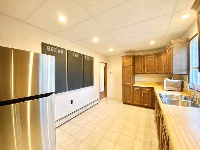 Photo - 1147 Cherry St