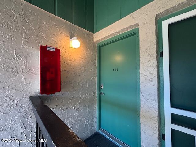 Building Photo - 1225 N Wickham Rd Unit 421