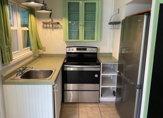 Photo - 1 Bed 1 Bath in Duckpond