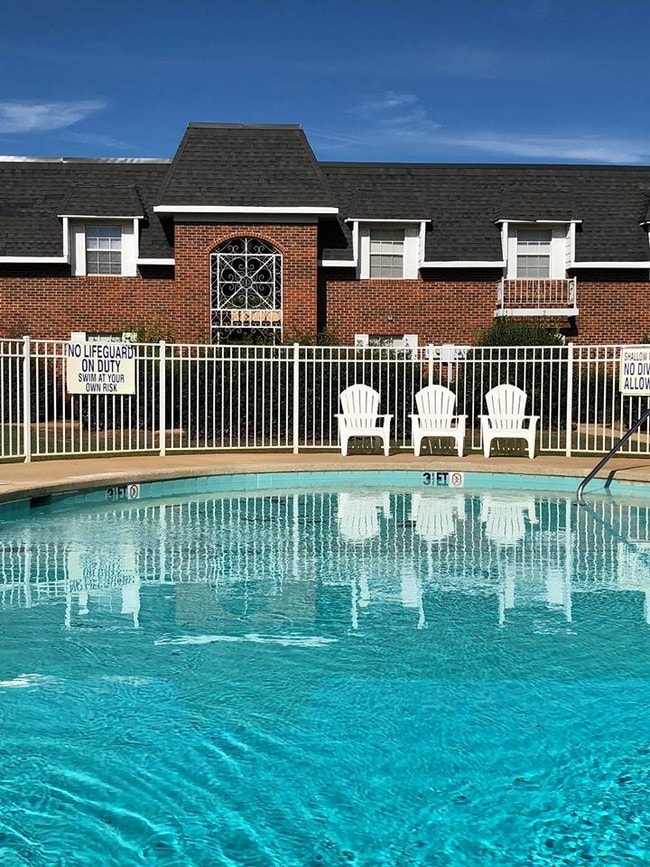 Private Pool and Courtyard