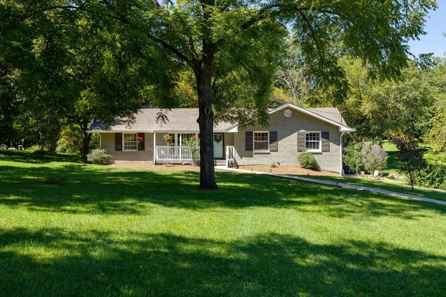 Photo - 4417 Saunders Ave