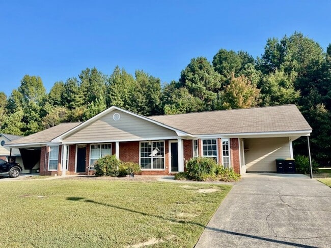 Building Photo - Sandcreek Drive #18 &amp; 20 Unit 18 Sandcreek Drive Rental