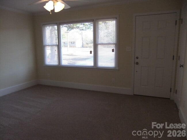 Photo - 1459 Legion Rd