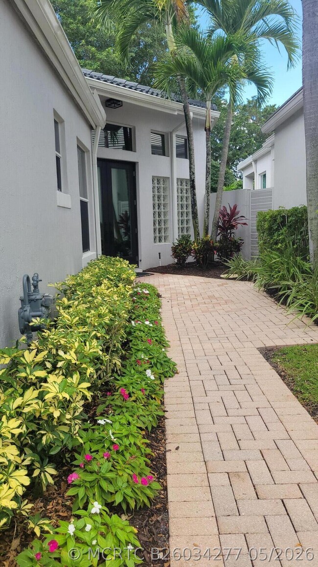 Building Photo - 127 Sunset Cove Ln