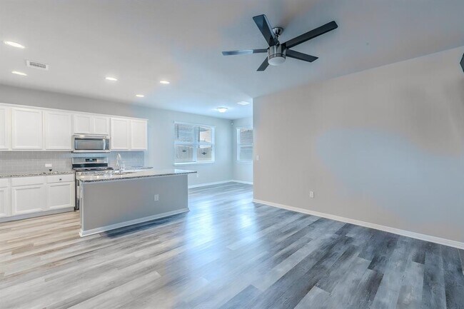 Photo - 225 Baum Dr
