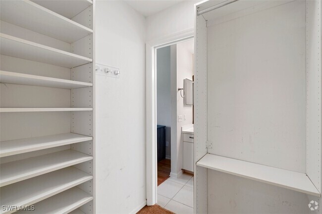 Building Photo - 627 St Andrews Blvd Rental