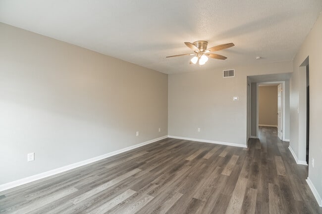 Photo - 3353 Sherwood Dr