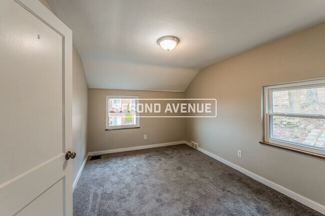 Photo - 5716 Brinley Dr