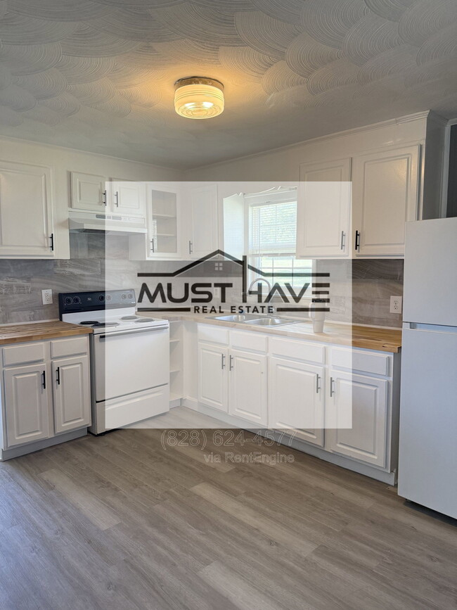 Photo - 2420 Claremont Rd