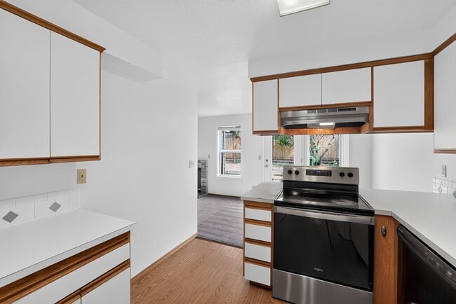Photo - 20463 SW Midline St