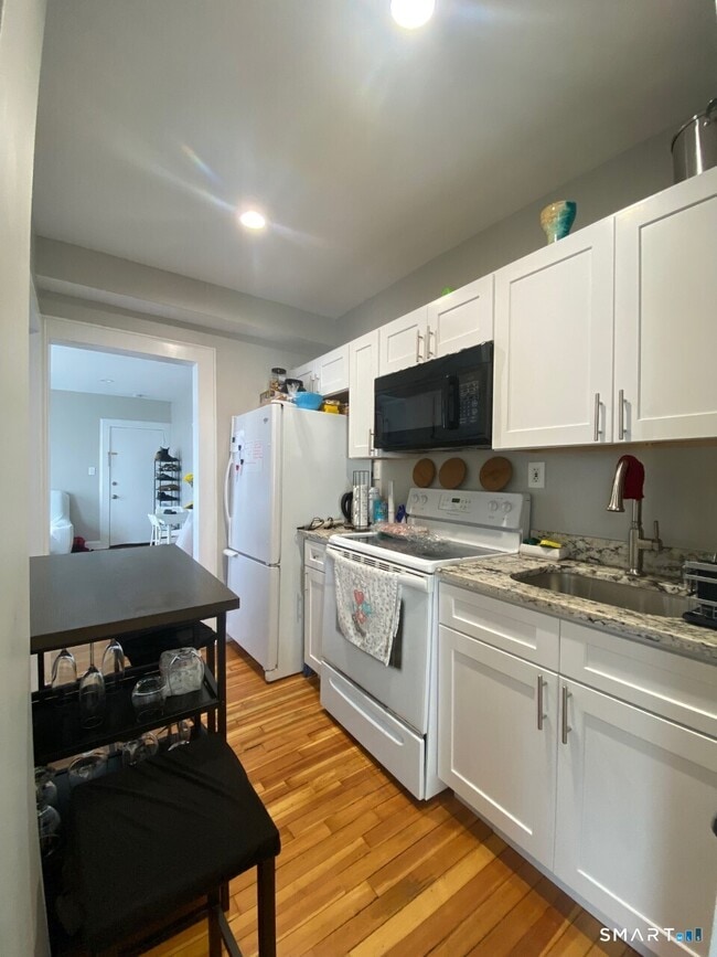 Photo - 221 Park Rd Unit 2W