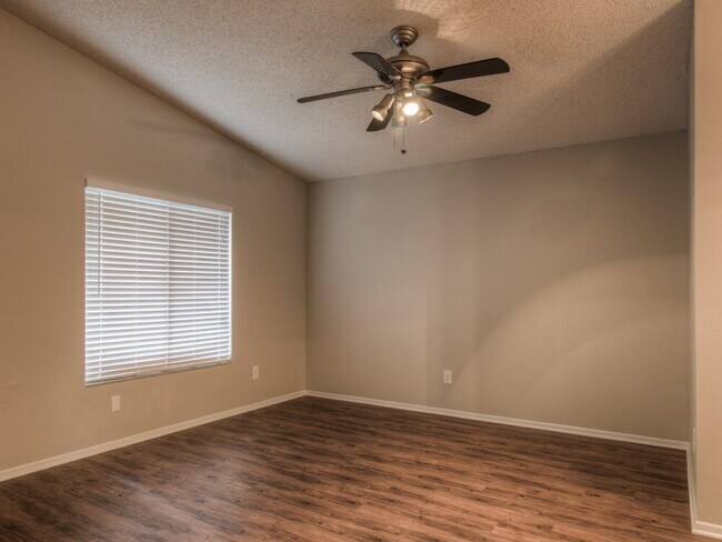 Photo - 7934 Winter Song Dr