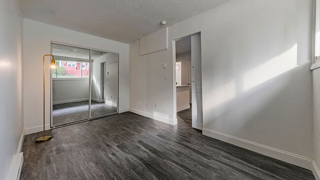 Photo - 745 Burcham Dr