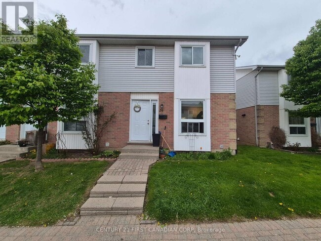 Photo - 110 Deveron Crescent