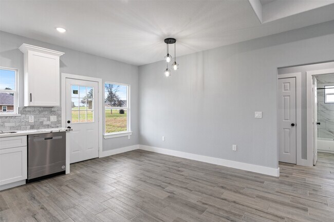 Photo - 7 Meadowview Dr