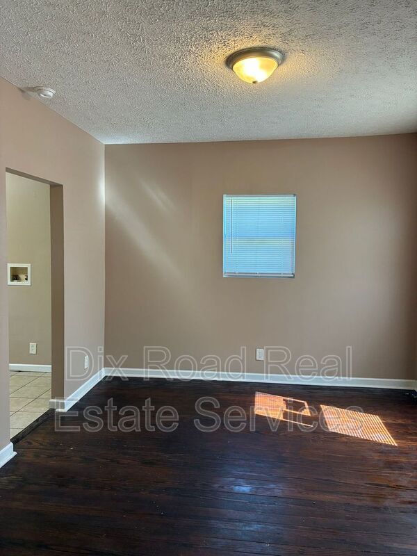 Photo - 1904 Baltimore St